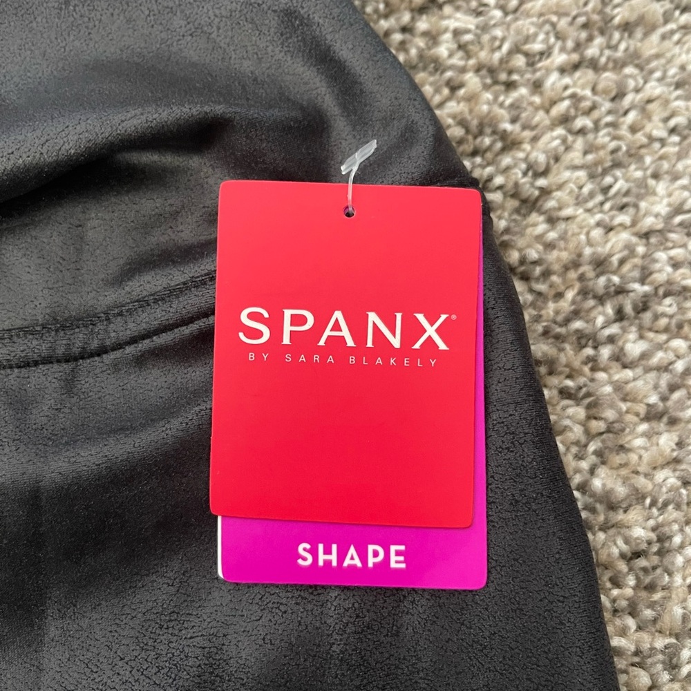 NWT Women’s Spanx Shape Faux Leather Leggings Black Size L - Picture 5 of 9